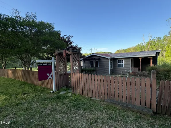 423 S Carroll St #18A, Apex, NC 27539