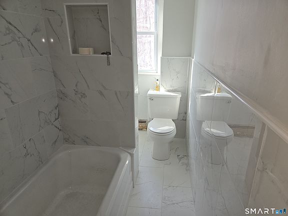 5th image of 126 Sherman Ave #2