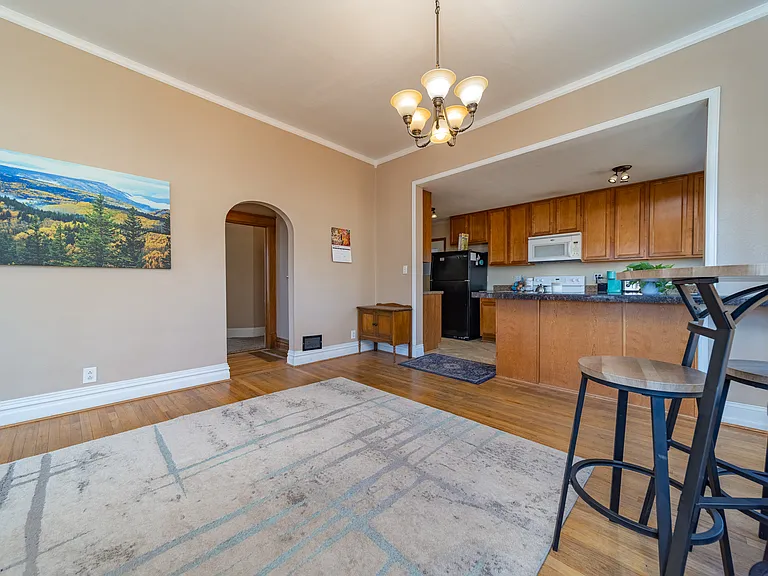 1138 White Ave — Photo 15