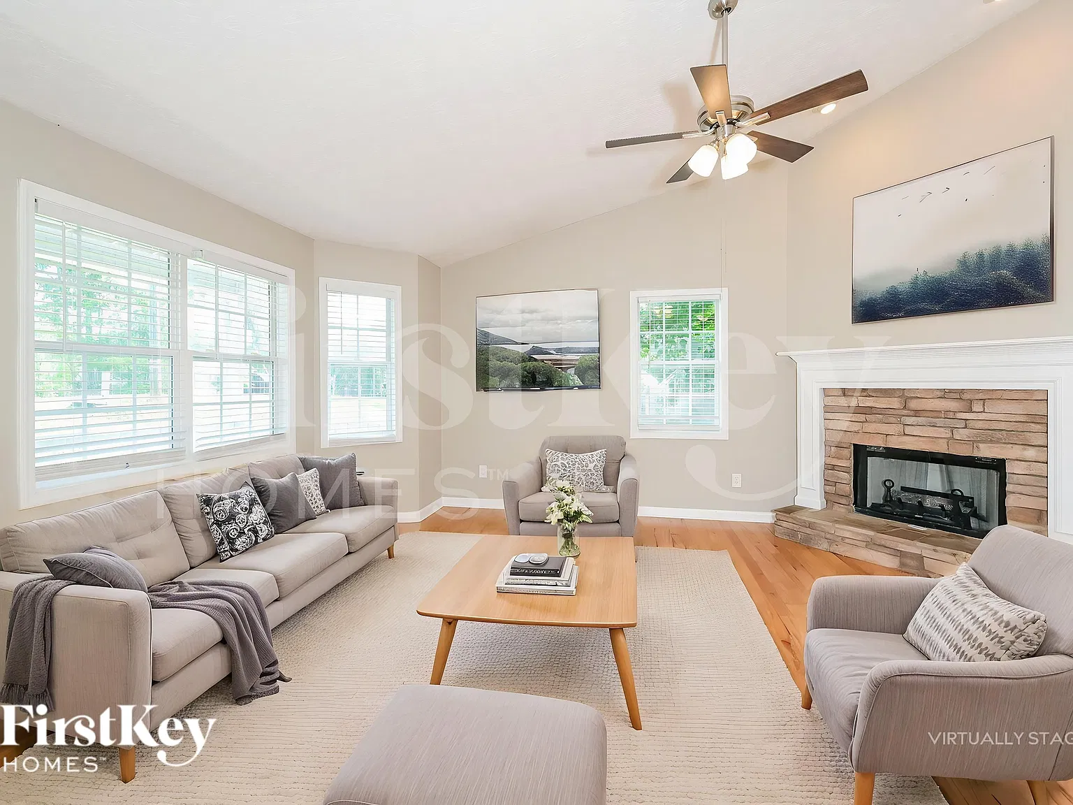 4 bed, 2.5 bath, 1679 sqft, $1,985 — Photo 3