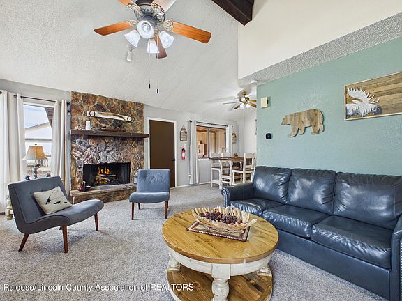 3rd image of 108 Niblic Ct