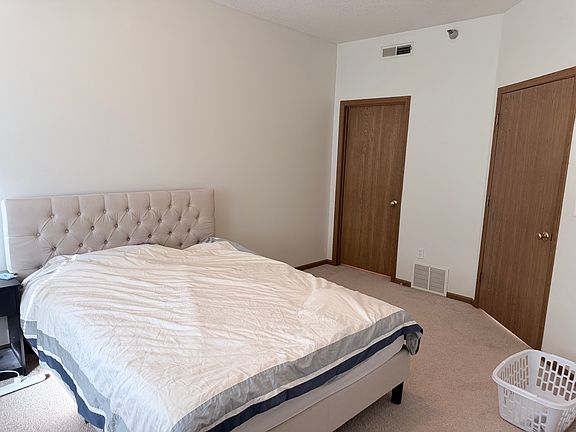 3rd image of 2560 Westwinds Dr APT 1