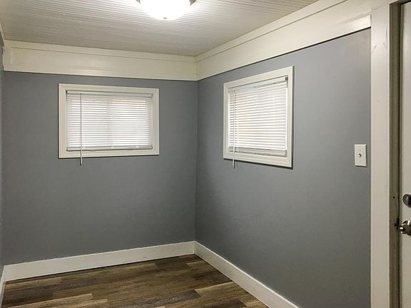 4th image of 3942 Hoyt Ave
