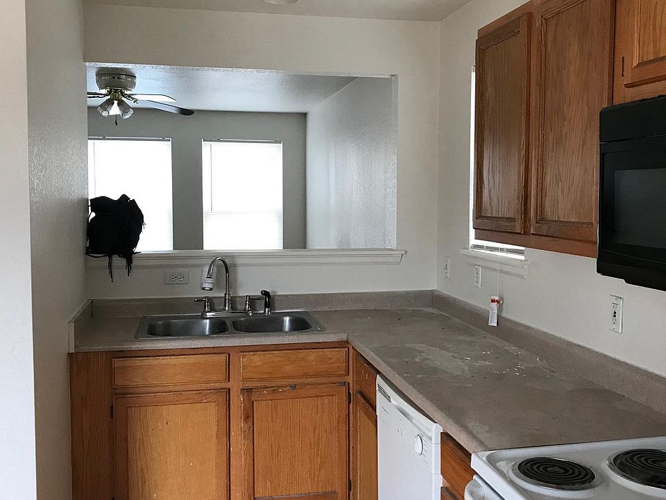 1st image of 2059 S Bryant St