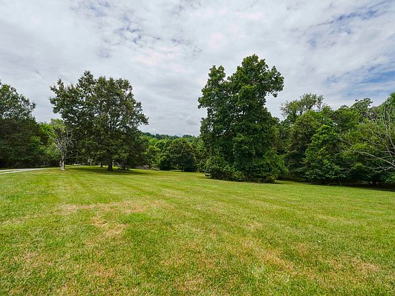 2nd image of 10451 Madonna Dr