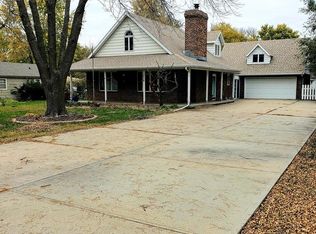 2424 Commerce Ave, Grand Island, NE 68801