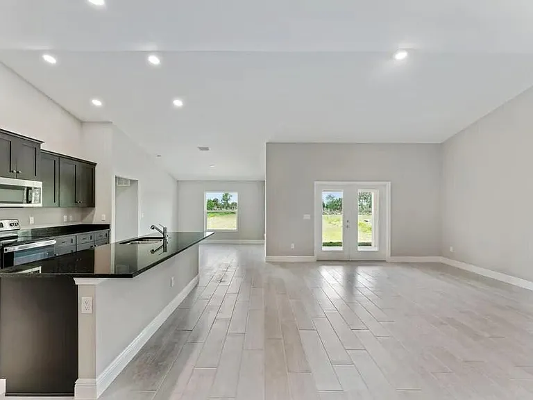 20365 Marie Ct — Photo 18