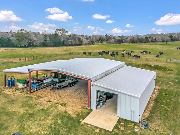 4th image of 2810 W Old Lockhart Rd