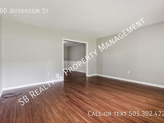 3rd image of 700 Jefferson St