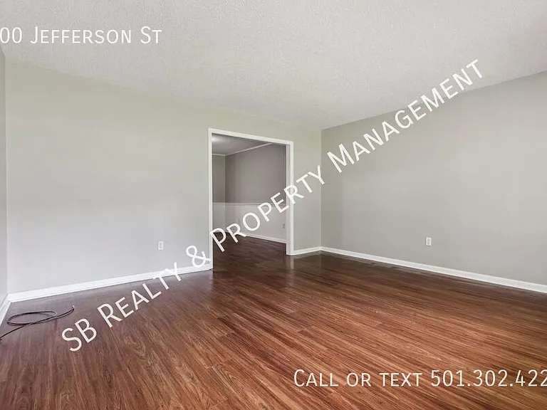 700 Jefferson St — Photo 3