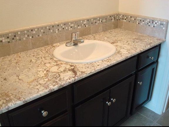 5th image of 1274 Royalty Way