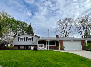 913 Mill St, Alma, MI 48801