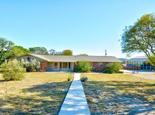 270 Southway Dr, Kerrville, TX 78028