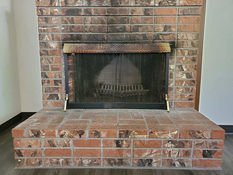 823 N Sargent Rd — Photo 9