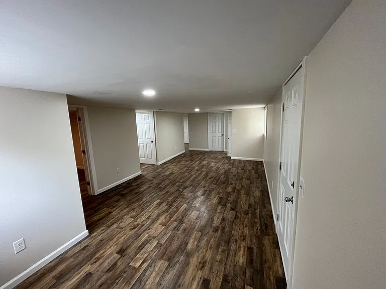 442 Royal Pines Dr — Photo 2
