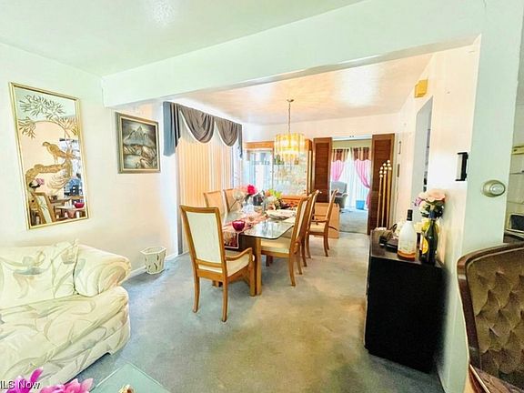 4th image of 2062 Deanwood St