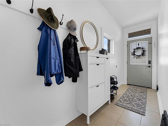 3rd image of 41 Elgin St