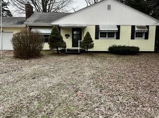 81 Camvet Dr, Campbell, OH 44405