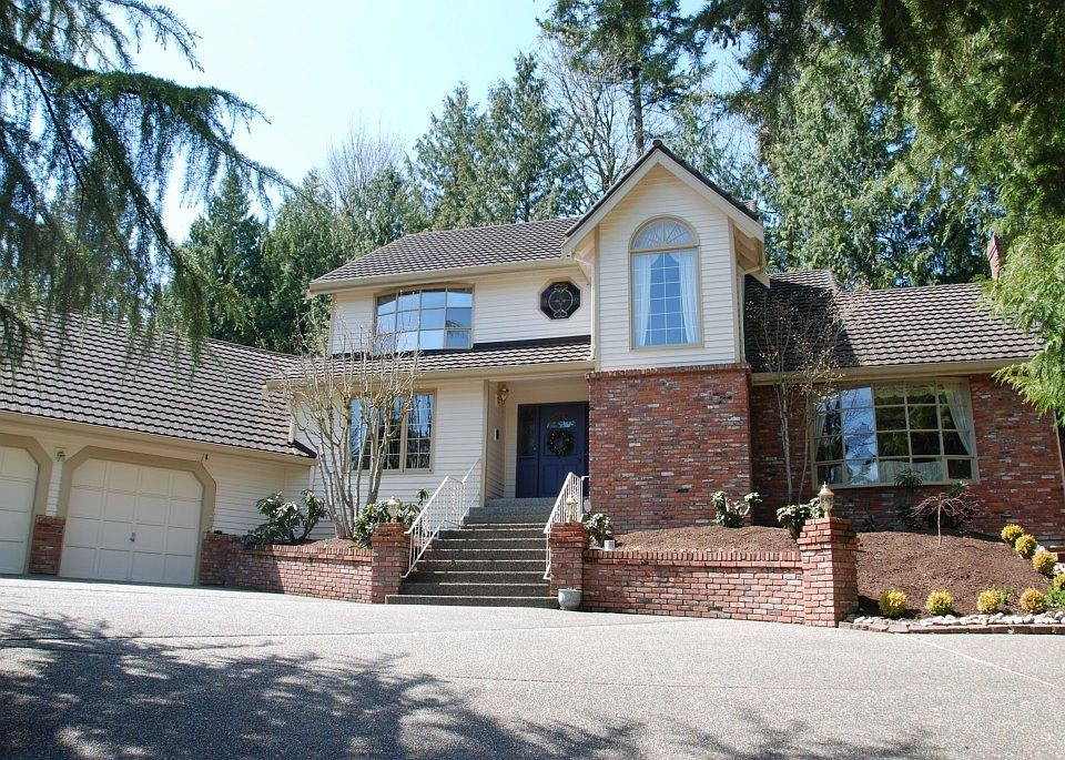 1st image of 2603 226th Pl NE