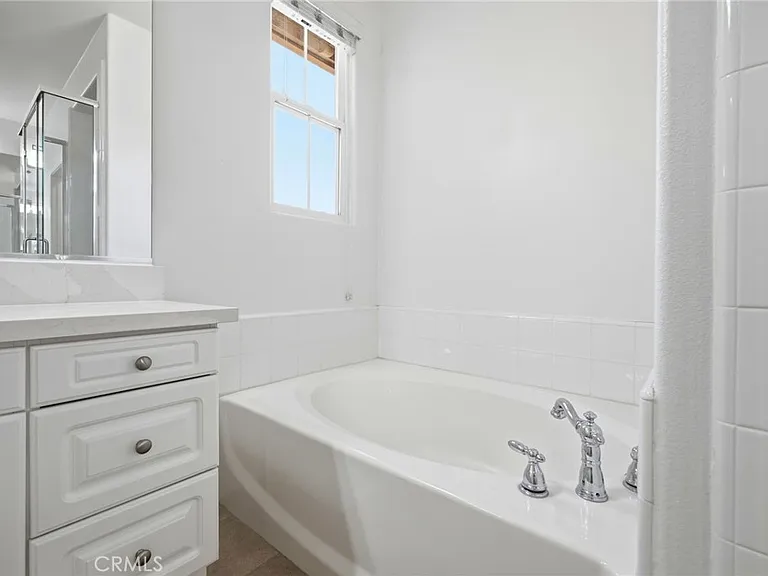 42 Paseo Vis — Photo 19