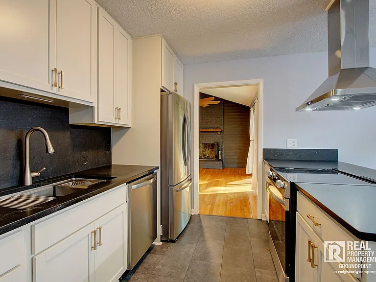 209 Chucker Dr — Photo 5