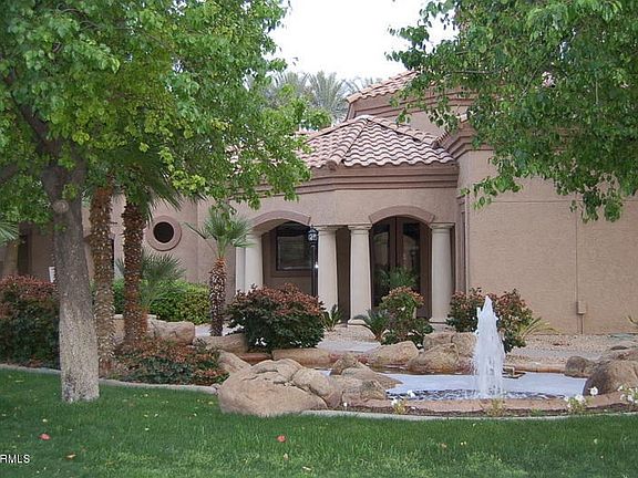 Signature Club House Entry