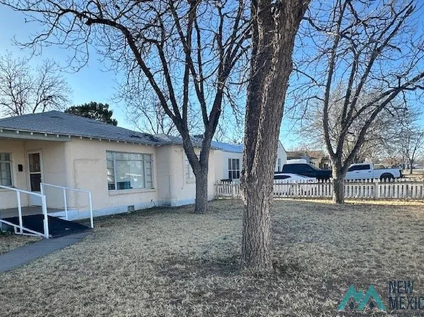 402 S Ash St, Carlsbad, NM 88220