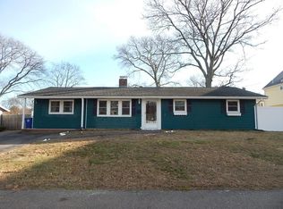 100 Joseph Rd, Braintree, MA 02184