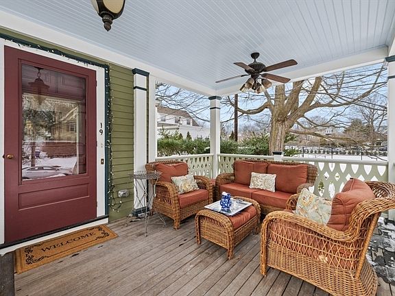 2nd image of 19 Chestnut Ter