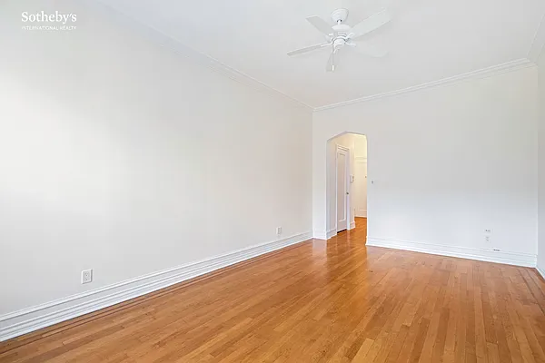 Sold by Sotheby's International Realty | media 6
