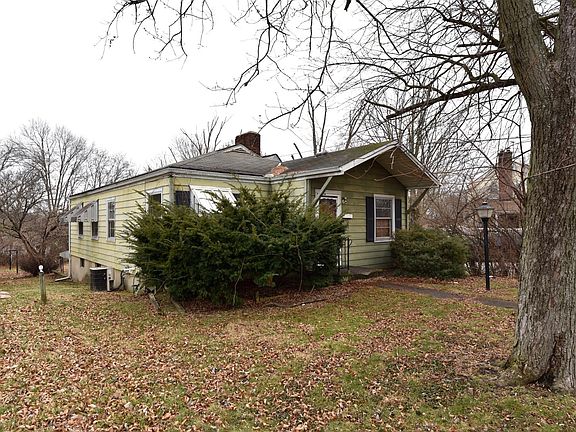 2nd image of 311 S Highview Rd