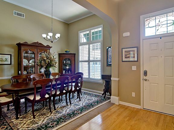 3rd image of 9103 Berkshire Ct