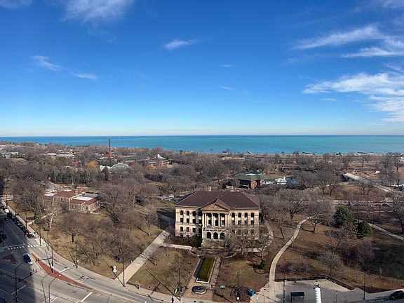 High Floor, Unobstructed, views on the Lake and Park