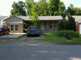 1123 W Apache St, Norman, OK 73069