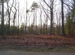 N Mohawk St, Pentwater, MI 49449