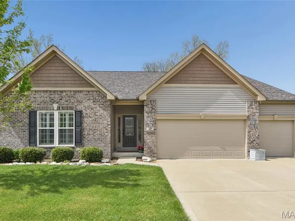 1163 Crystal Creek Pkwy, Wentzville, MO 63385