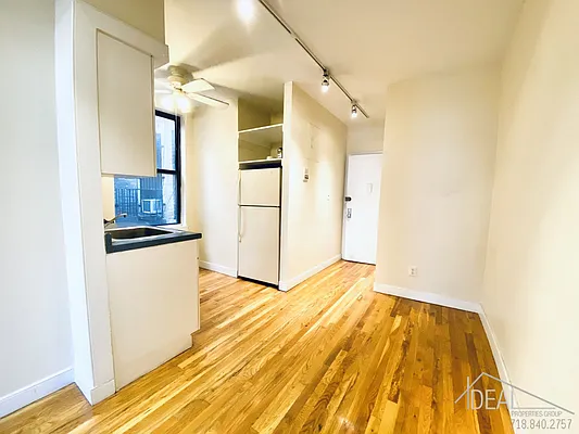 Rented by Ideal Properties Group | media 6