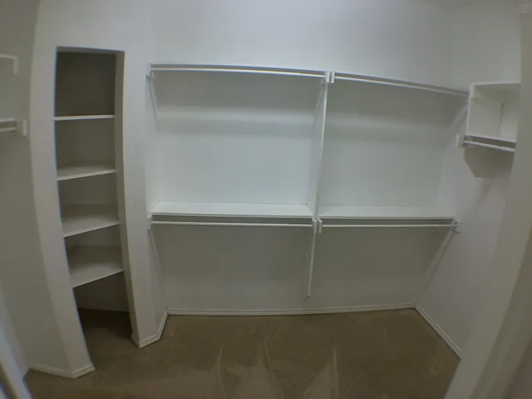 2509 Nueces Cv — Photo 13