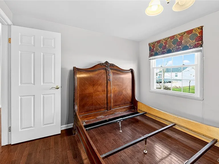 8237 Mantova Dr — Photo 26