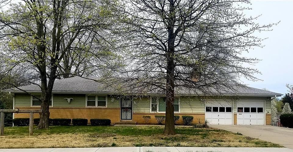 1st image of 1702 NE 76th St