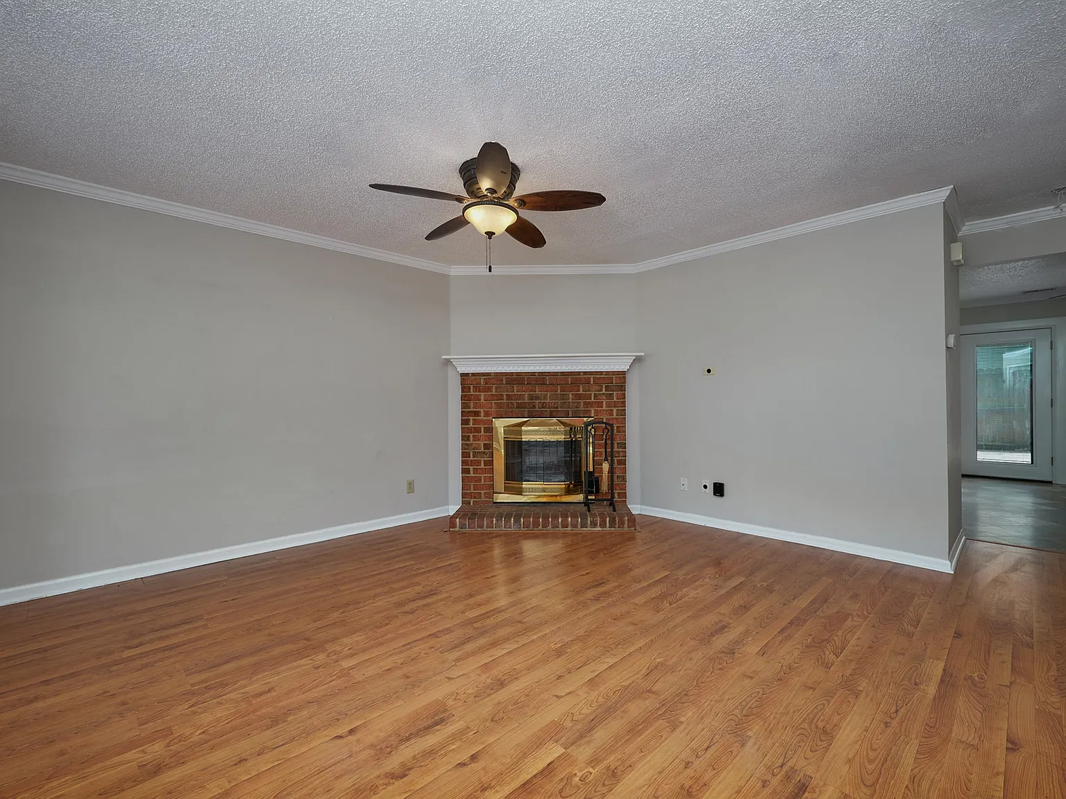 117 Kingsbridge Lane - 1 — Photo 3