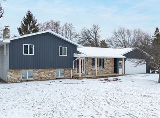 5 Oriole Ct, Appleton, WI 54915