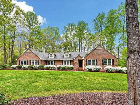 829 Laurel Dr, Asheboro, NC 27205