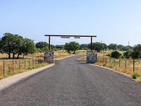 Lester Ln, Junction, TX 76849