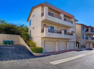 7476 Altiva Pl #1, Carlsbad, CA 92009