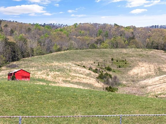 4th image of 2783 Rutledge Pike