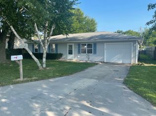 3073 E Elm St, Springfield, IL 62702