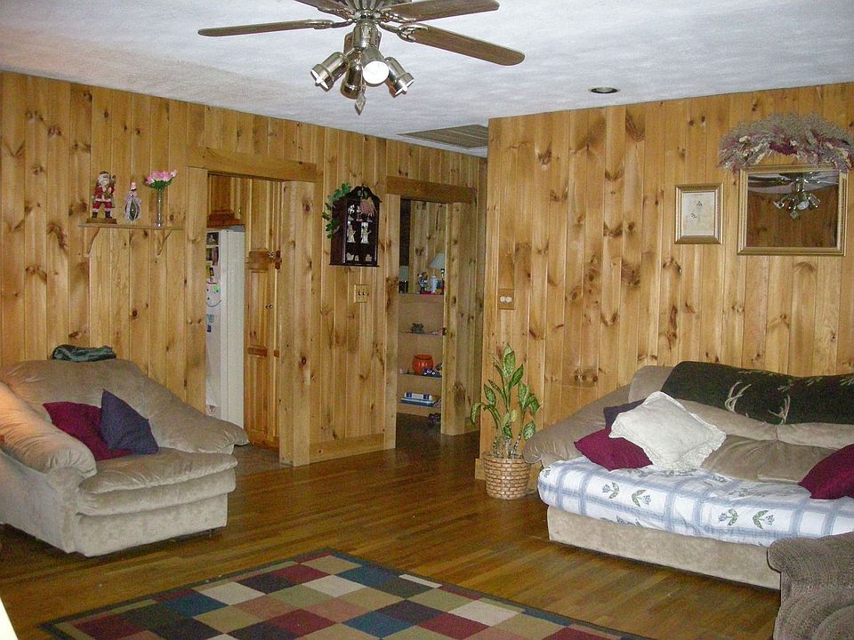 2nd image of 8061 Poplar Cove Rd