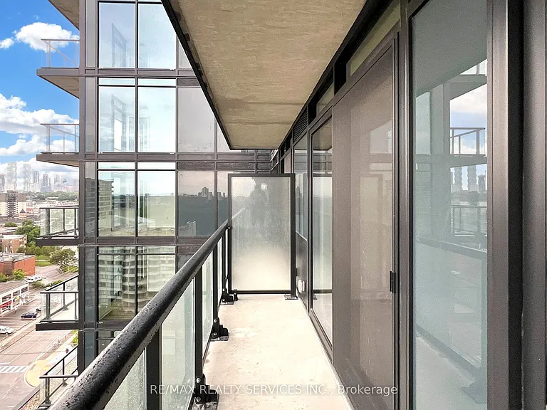86 Dundas St E #1320 — Photo 30