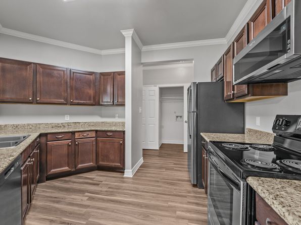 113 Magnolia Ln #109